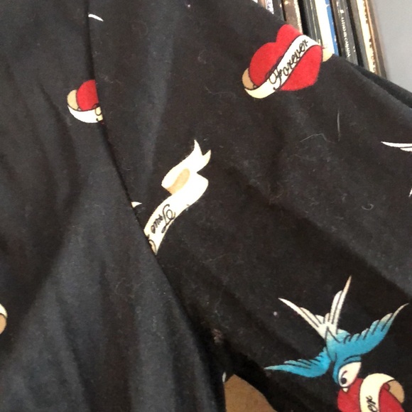 Collectif UK 12/ US 8 Long Sleeve black dress with blue bird and hearts print - Picture 4 of 7